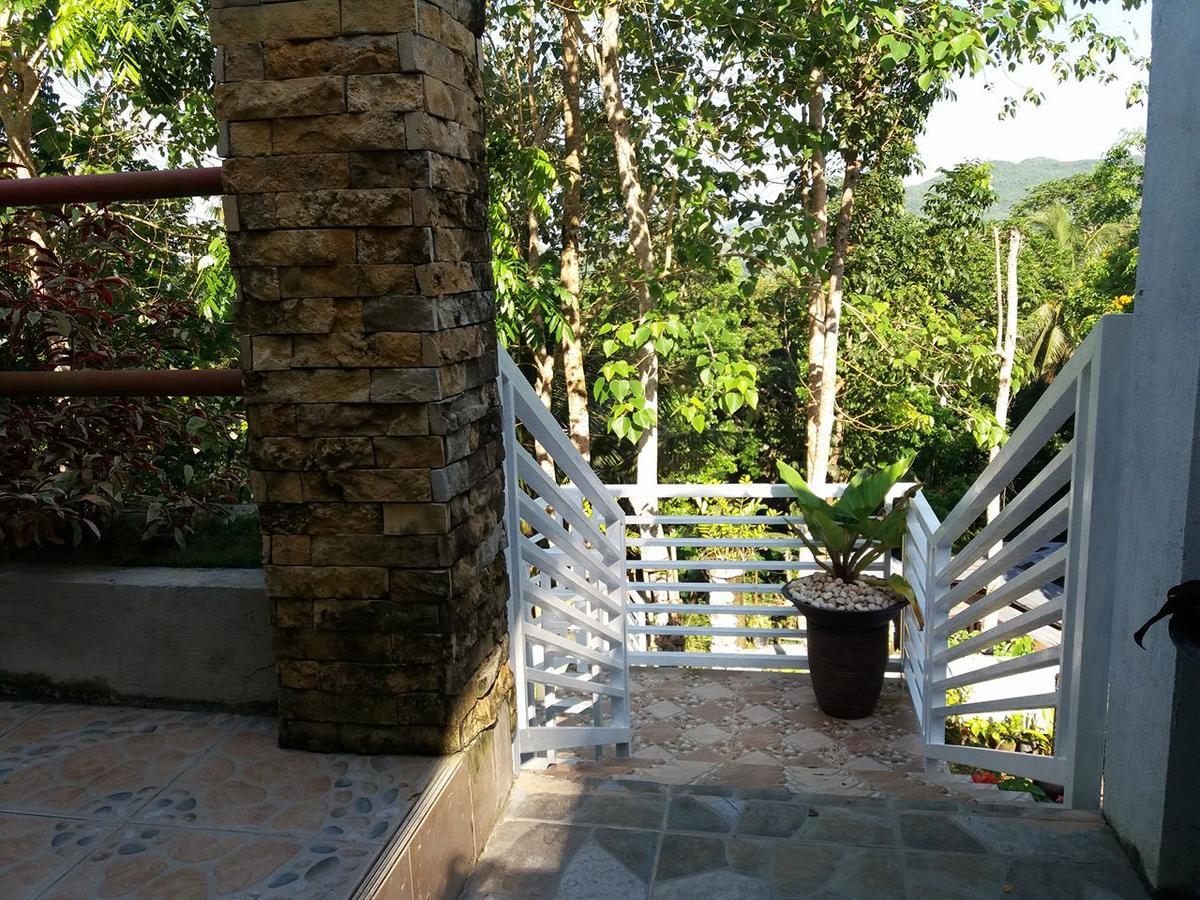 Villa Feliza Loboc Luaran gambar