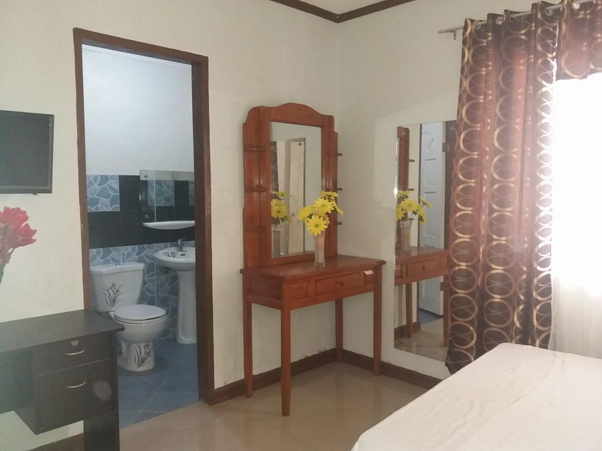 Villa Feliza Loboc Luaran gambar
